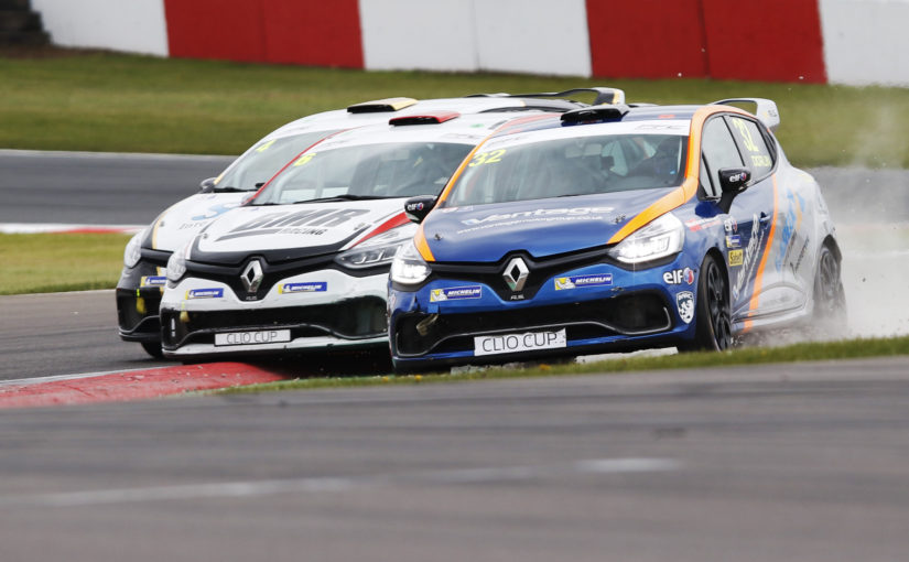 TOCA support package shines at Donington Park