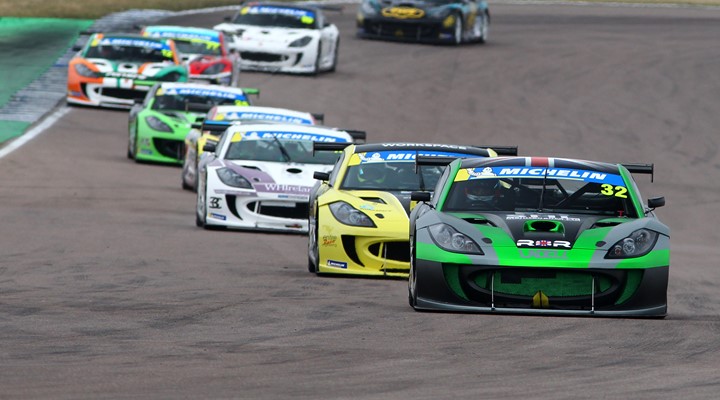 TOCA support championships produce all-out action at Rockingham