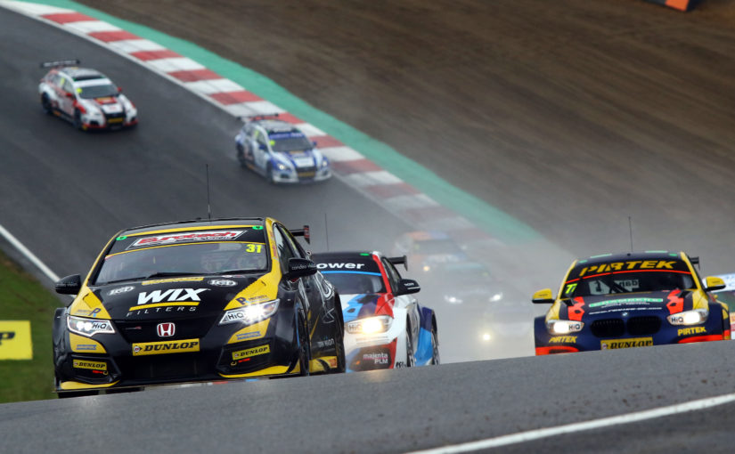 BTCC battle heads to Donington Park