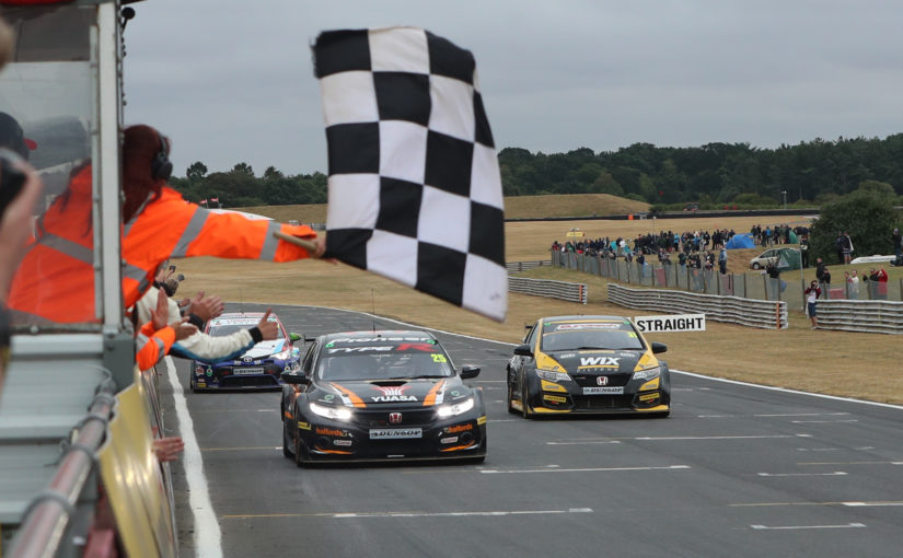 Matt Neal wins the BTCC Diamond Double