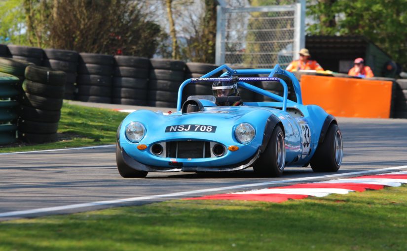 Cadwell Park plays host to frenetic BARC race day