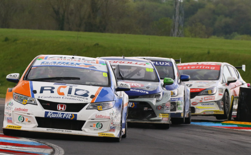 Father’s Day fun at Croft as Britain’s biggest motorsport series races north