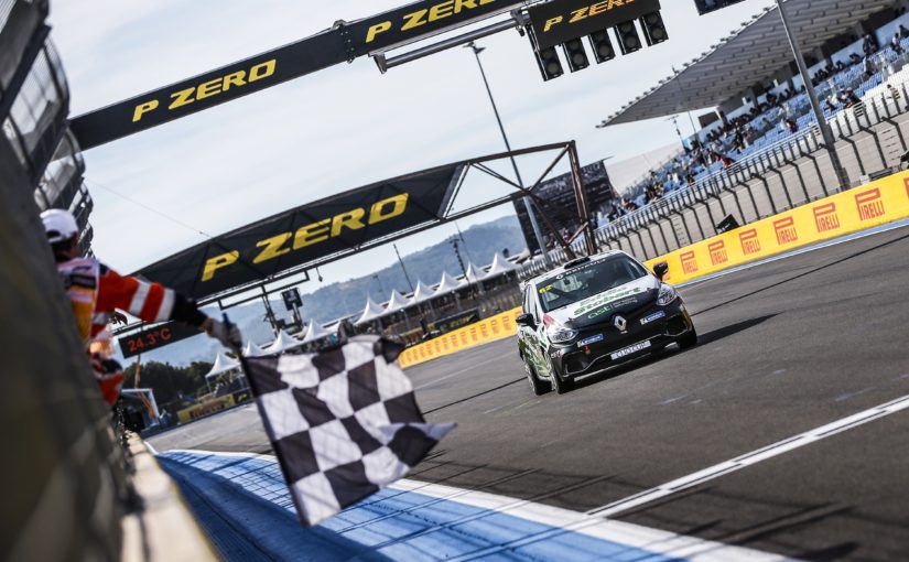 Jack Young dominates Renault Clio Cup International Open at Paul Ricard