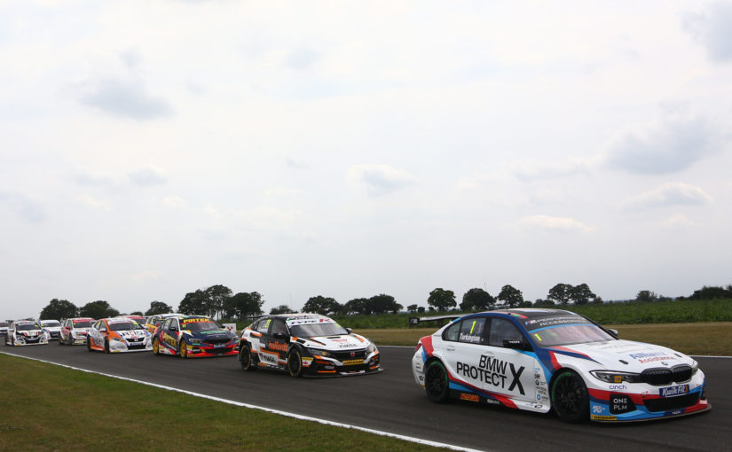 BTCC title race heads north of the border to Knockhill