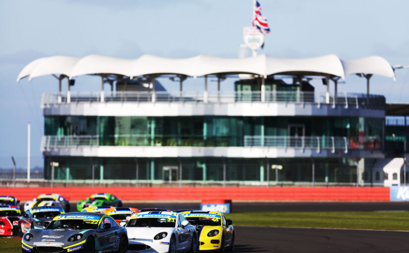 TOCA support championship deliver blockbuster entertainment at Silverstone