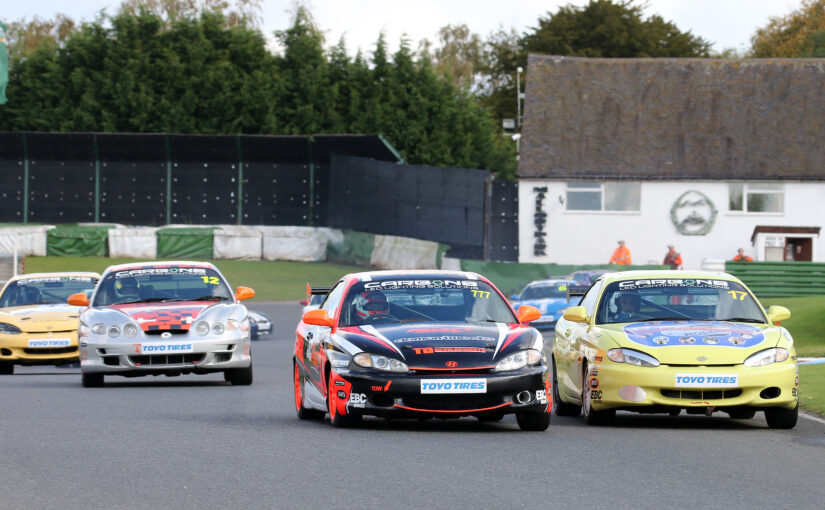 BARC serves up sensational Sunday of racing at Mallory Park