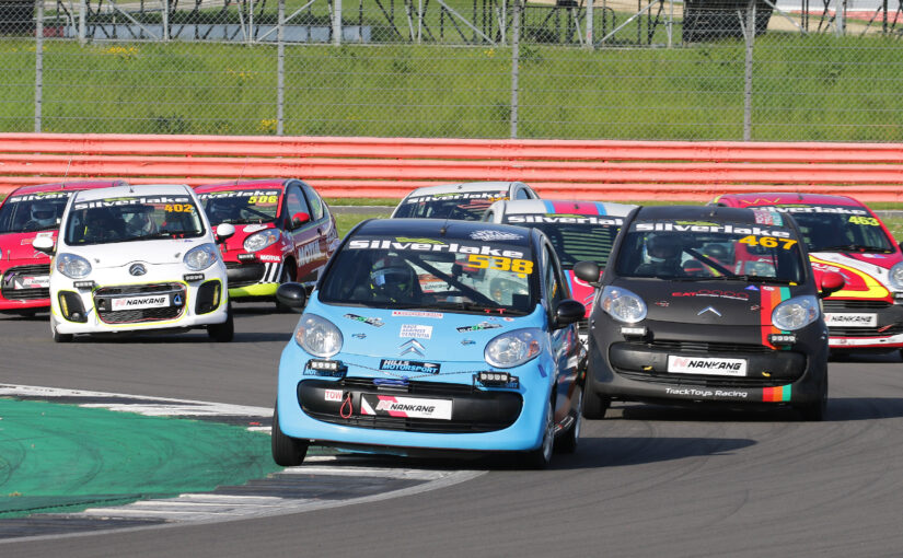 BARC speeds into Snetterton for two days of action-packed thrills
