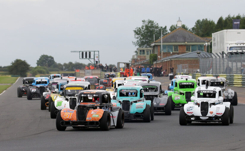 Mixed weather adds to BARC spectacle at Croft