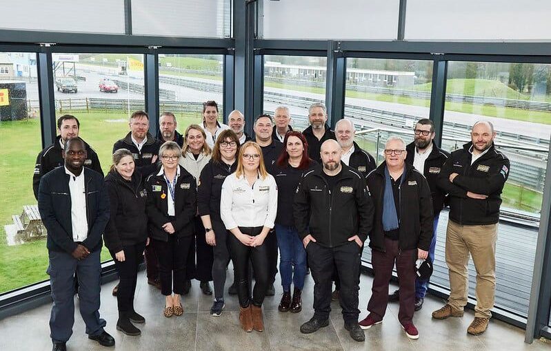 Mission Motorsport celebrates 10th anniversary at Thruxton