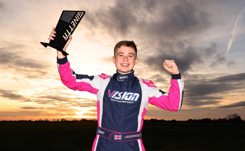 Chase Fernandez wins 2023 Ginetta Junior Scholarship