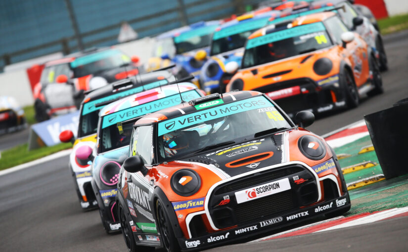 TOCA support package makes a splash at Donington Park curtain-raiser