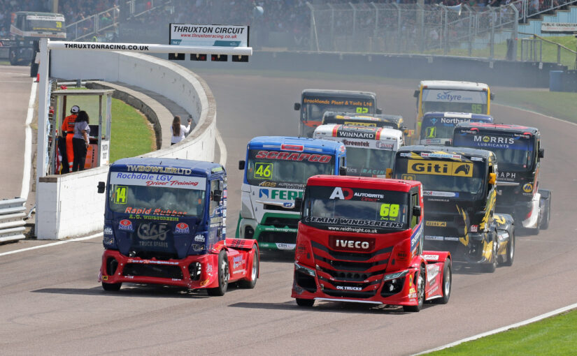 Bumper crowd savours blockbuster Convoy on the Plain at Thruxton