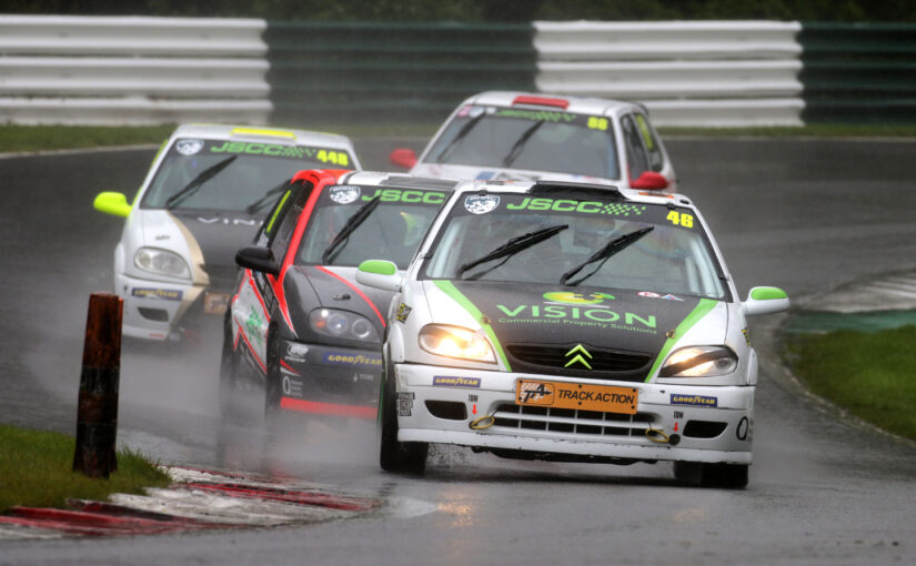 BARC stars on wet’n wild weekend at Cadwell Park