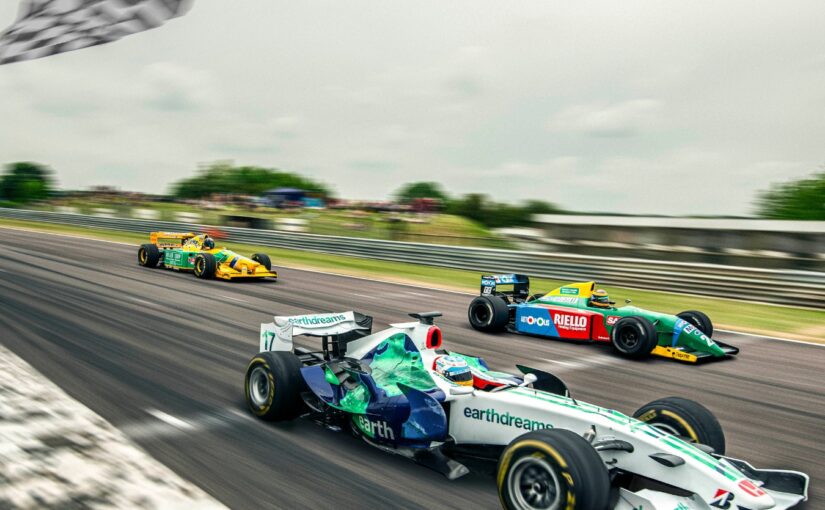 Thruxton Retro leads the bustling BARC weekend
